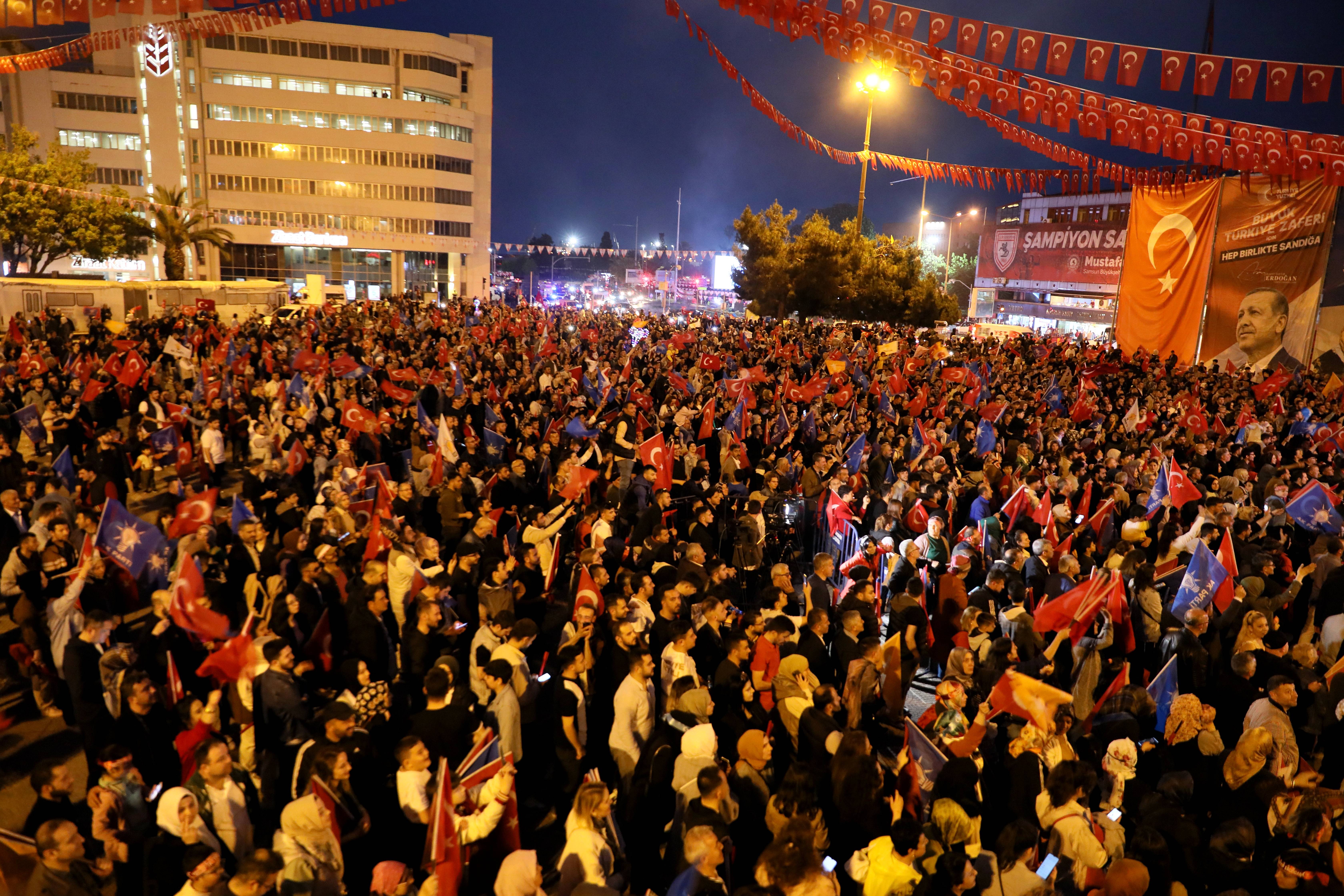 aa-20230528-31267384-31267377-cumhurbaskani-erdoganin-secim-basarisi-samsunda-kutlaniyor.jpg