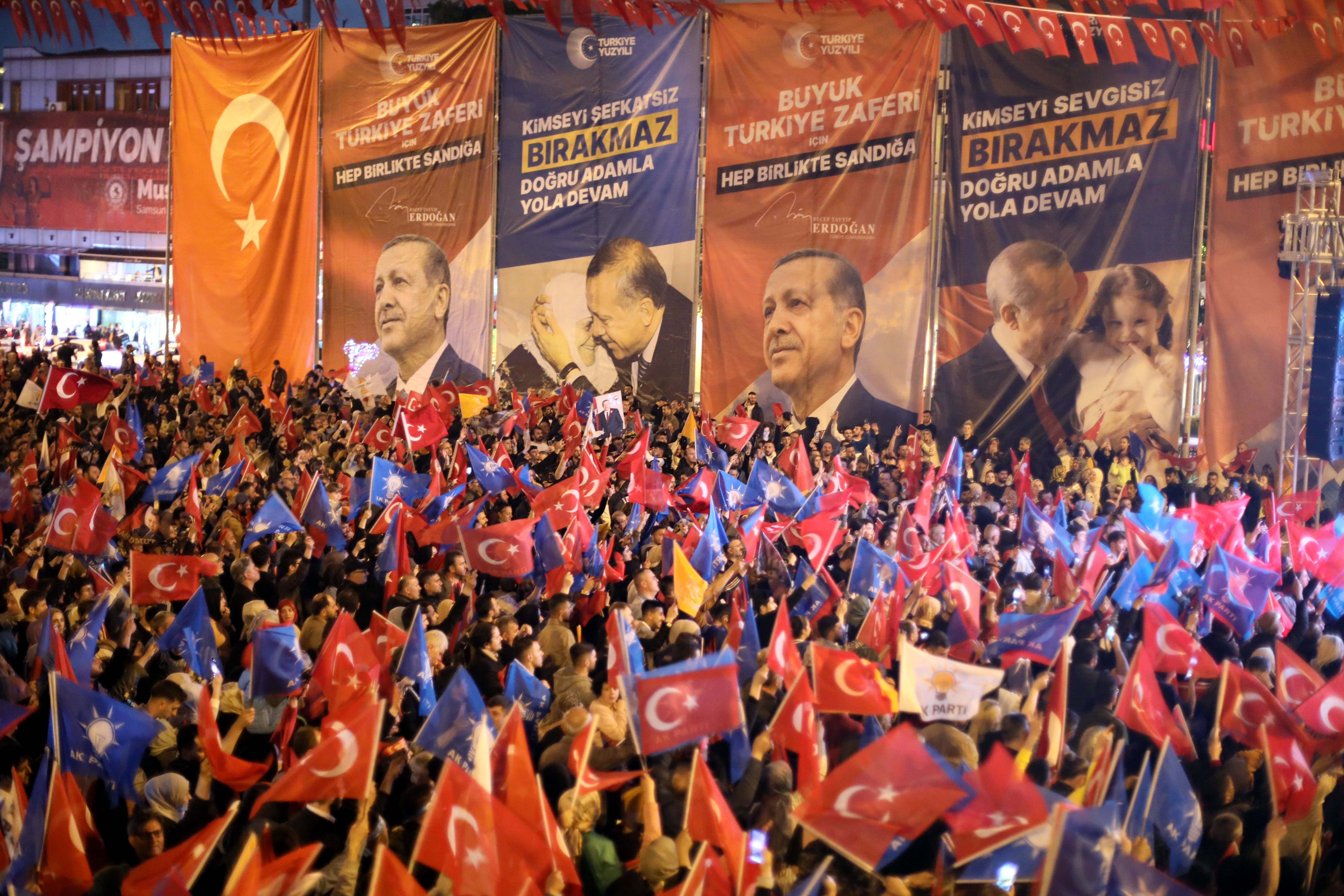 aa-20230528-31267384-31267378-cumhurbaskani-erdoganin-secim-basarisi-samsunda-kutlaniyor.jpg