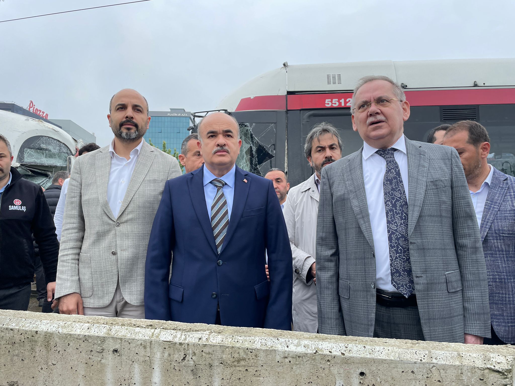 aa-20230609-31379733-31379732-samsunda-tramvaylarin-carpismasi-sonucu-26-kisi-yaralandi.jpg