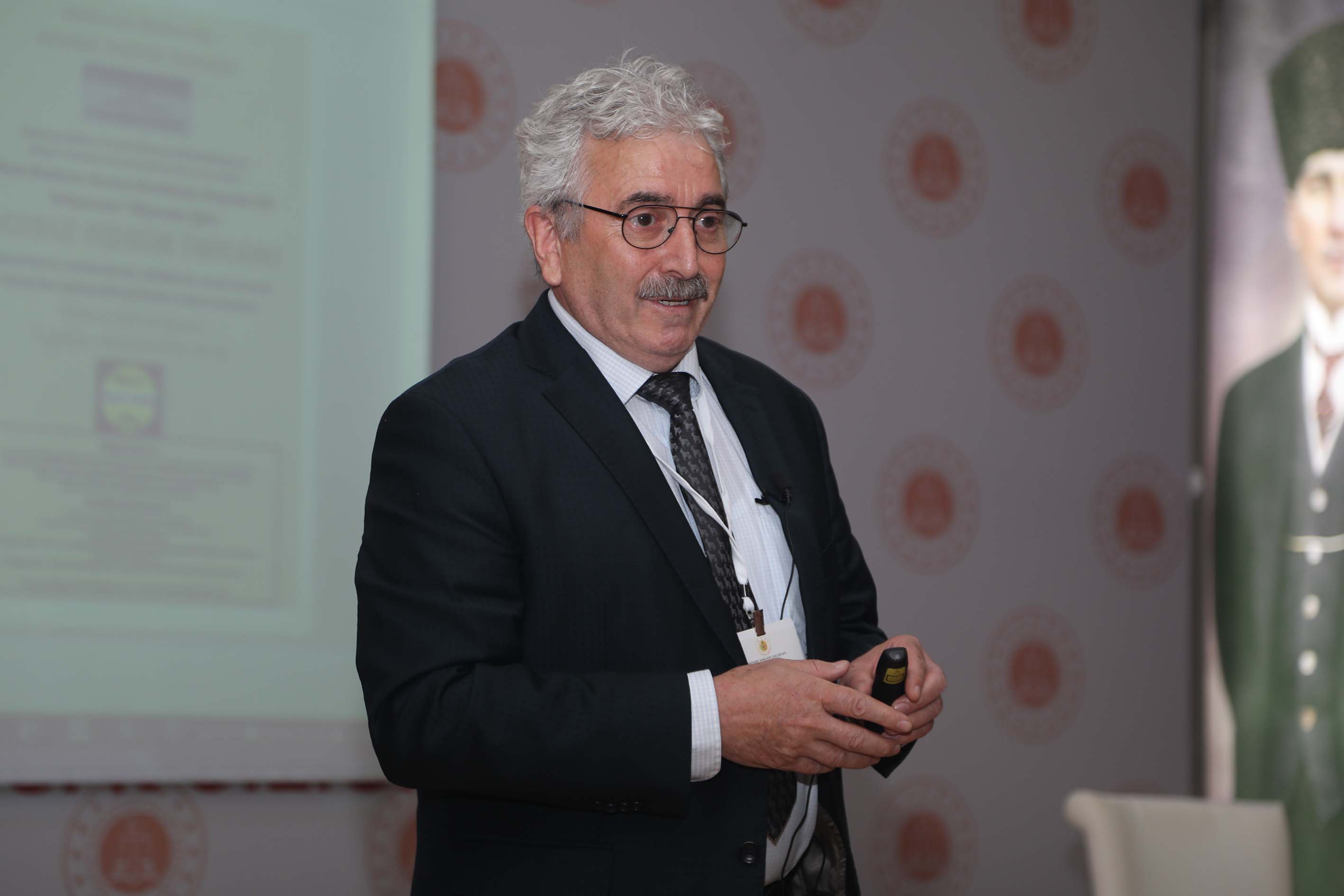 baskan-deveciden-sokak-hayvanlari-icin-is-birligi-cagrisi-hayvan-refahi-mufettisi-asalet-sancakdaroglu.jpg