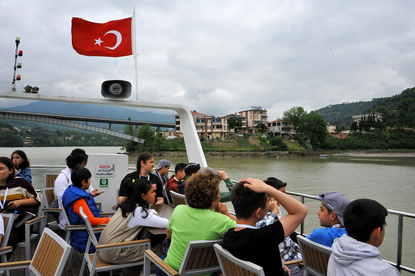 afetzede-gencler-samsunu-kesfetti-7.jpg