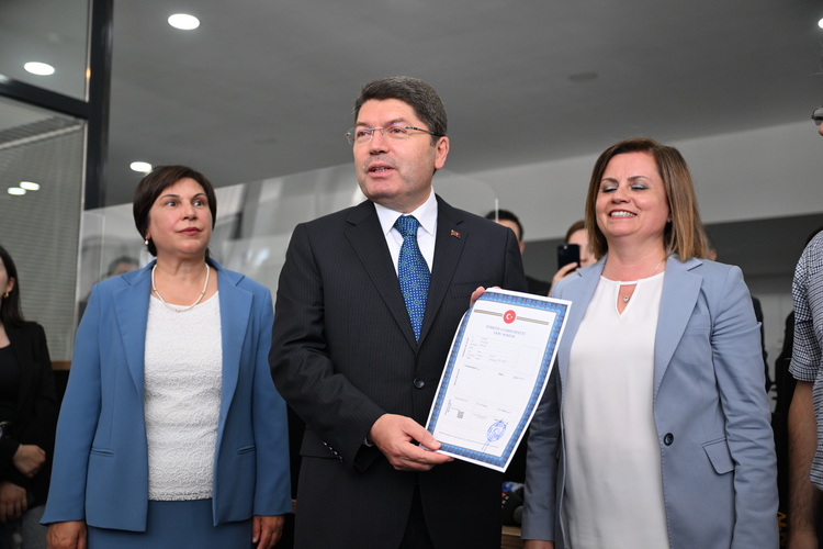 2023-07-tunc04-3.jpg