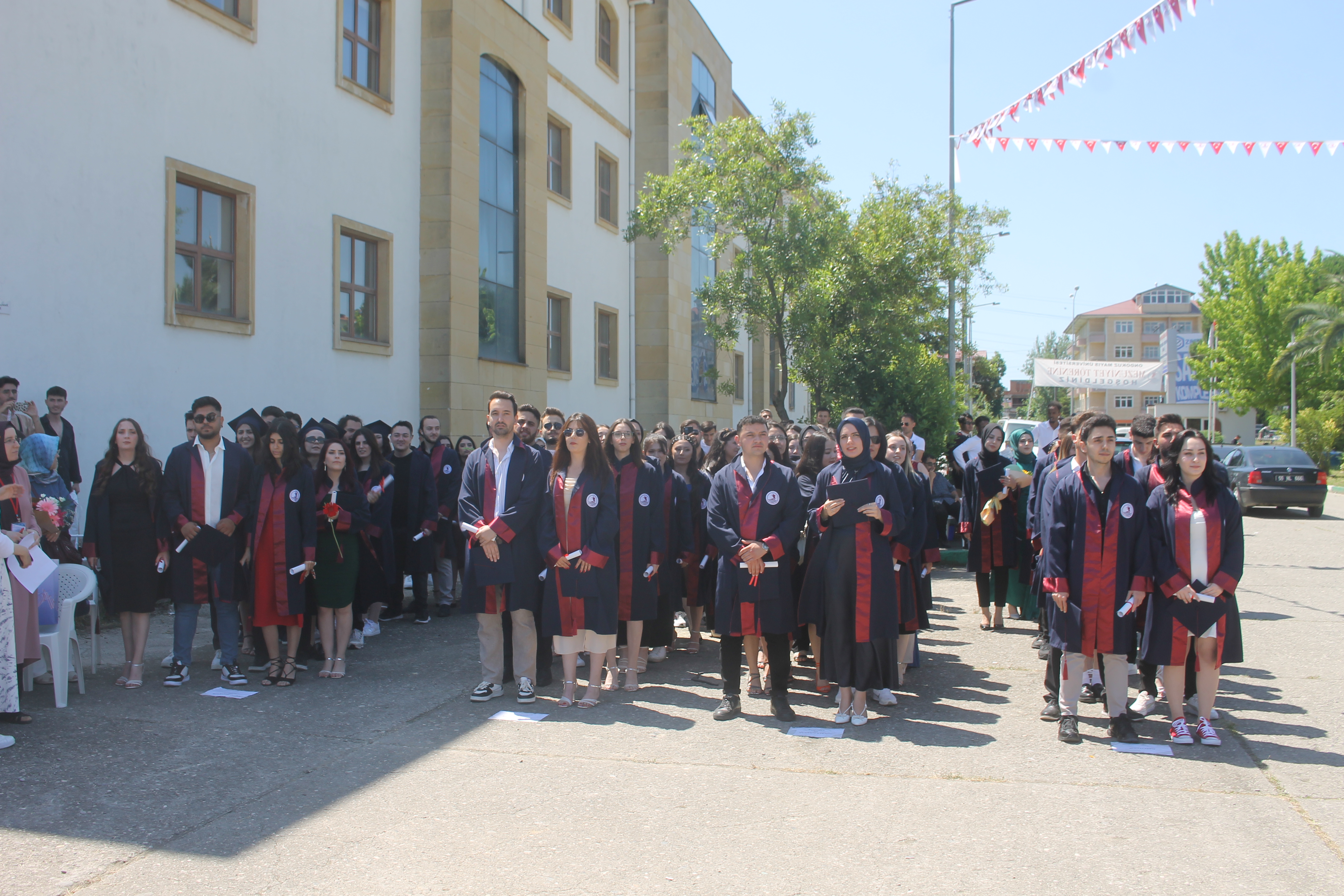 aa-20230705-31600261-31600258-omu-iletisim-fakultesinde-mezuniyet-toreni-duzenlendi.jpg