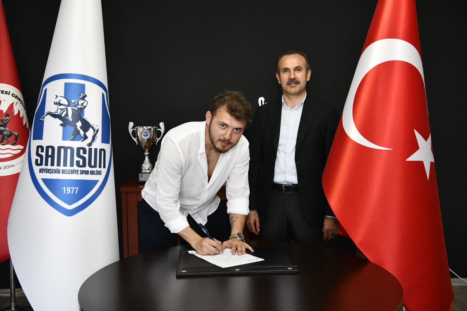 buyuksehirde-imzalar-atildi-1.jpeg