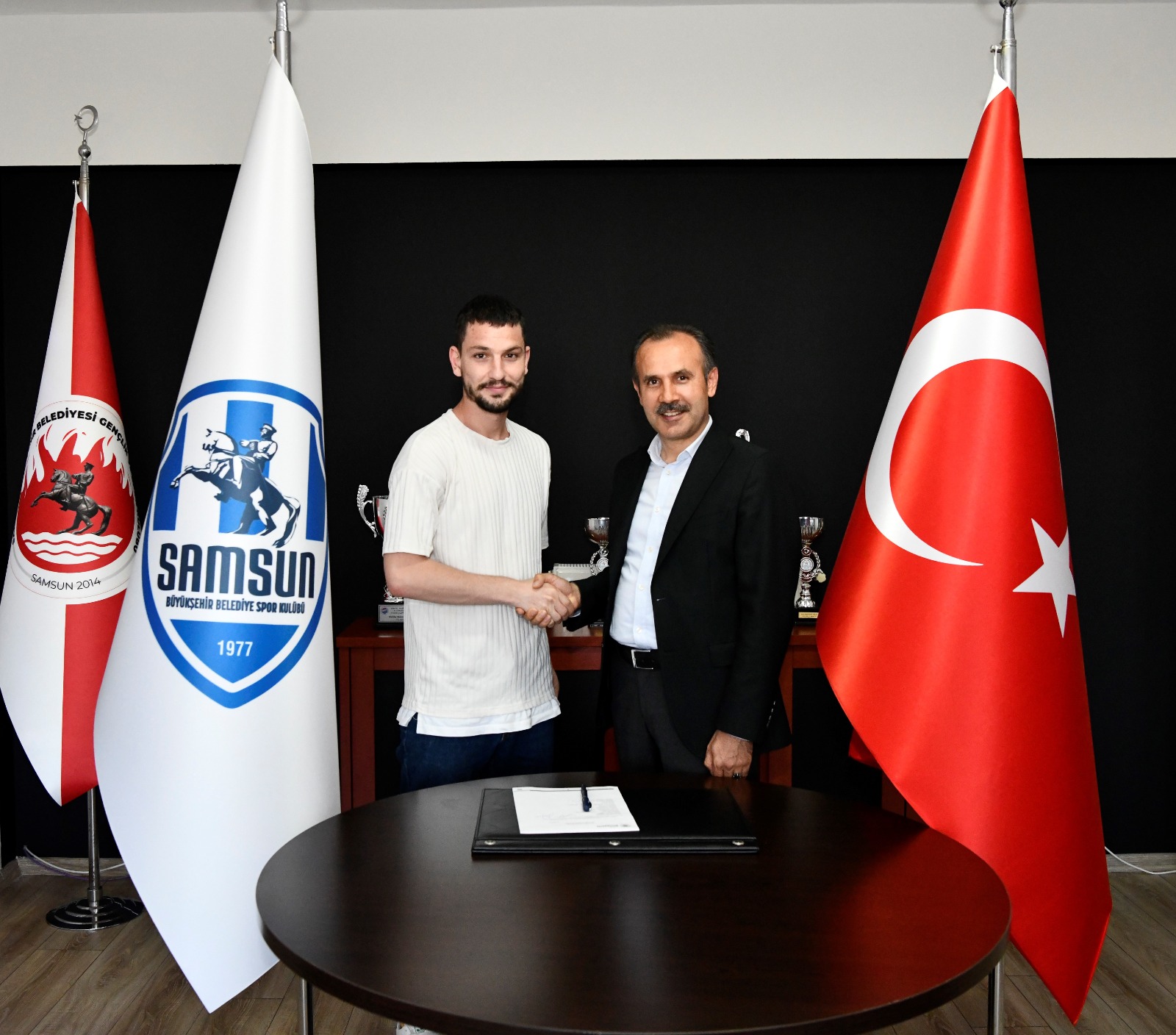buyuksehirde-imzalar-atildi-5.jpeg