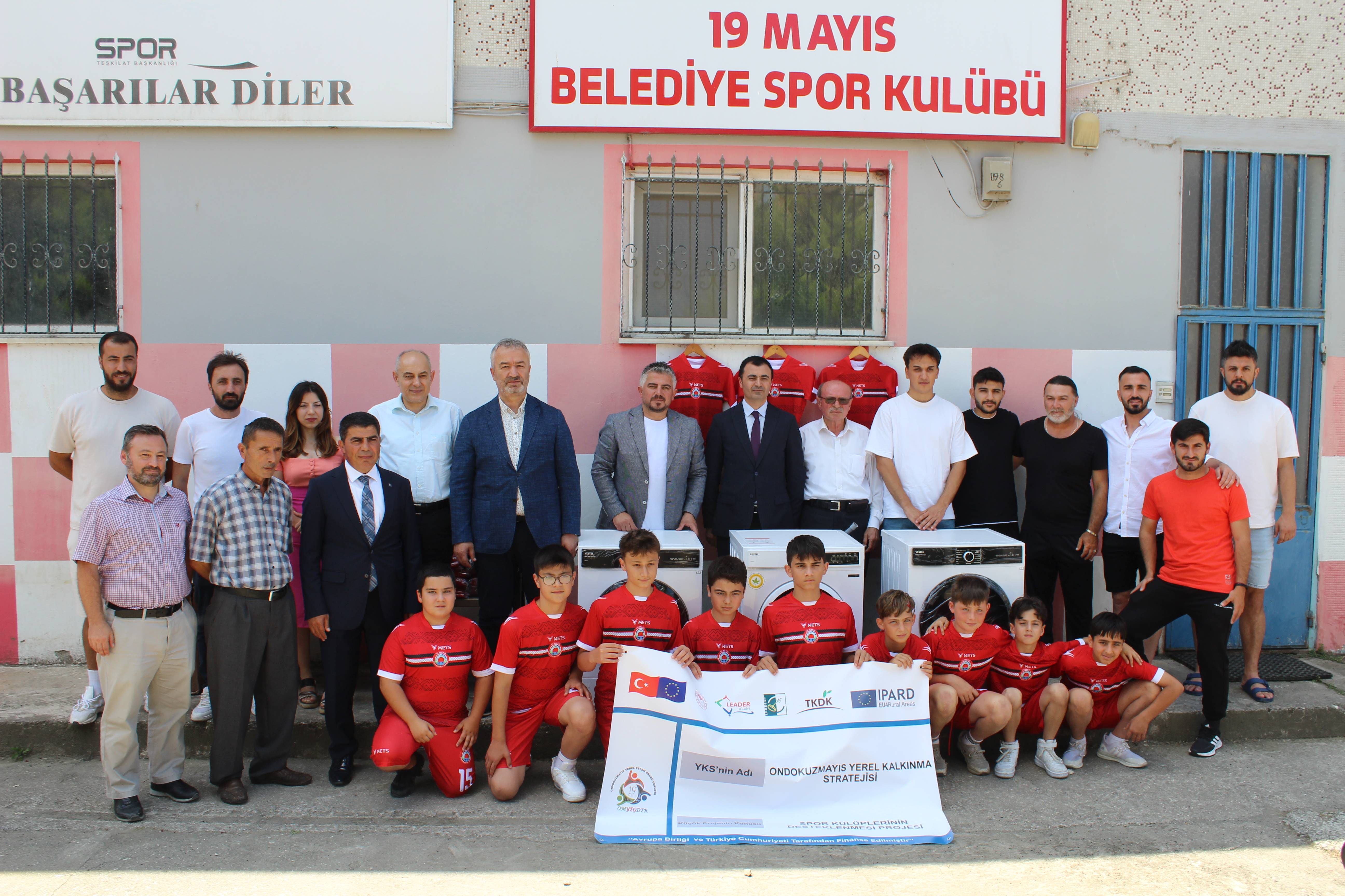 aa-20230712-31656925-31656922-omyegderden-spor-kulubune-malzeme-destegi.jpg