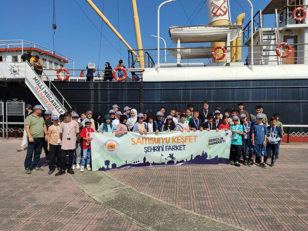 aa-20230713-31664929-31664924-alacamli-ogrenciler-samsunu-kesfet-sehrini-farket-projesine-katildi.jpg