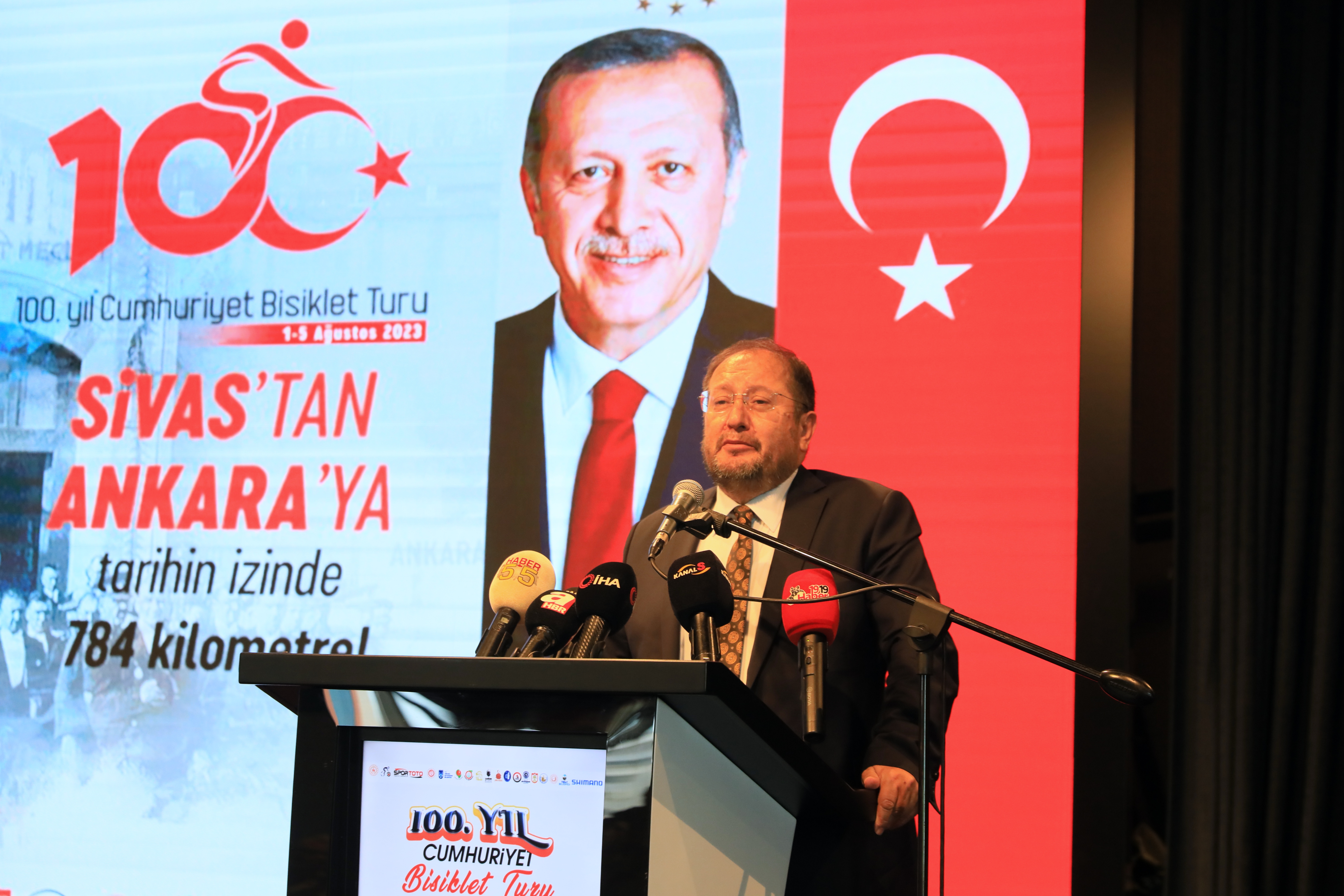 aa-20230726-31772372-31772366-uluslararasi-100-yil-cumhuriyet-bisiklet-turunun-tanitimi-samsunda-yapildi.jpg