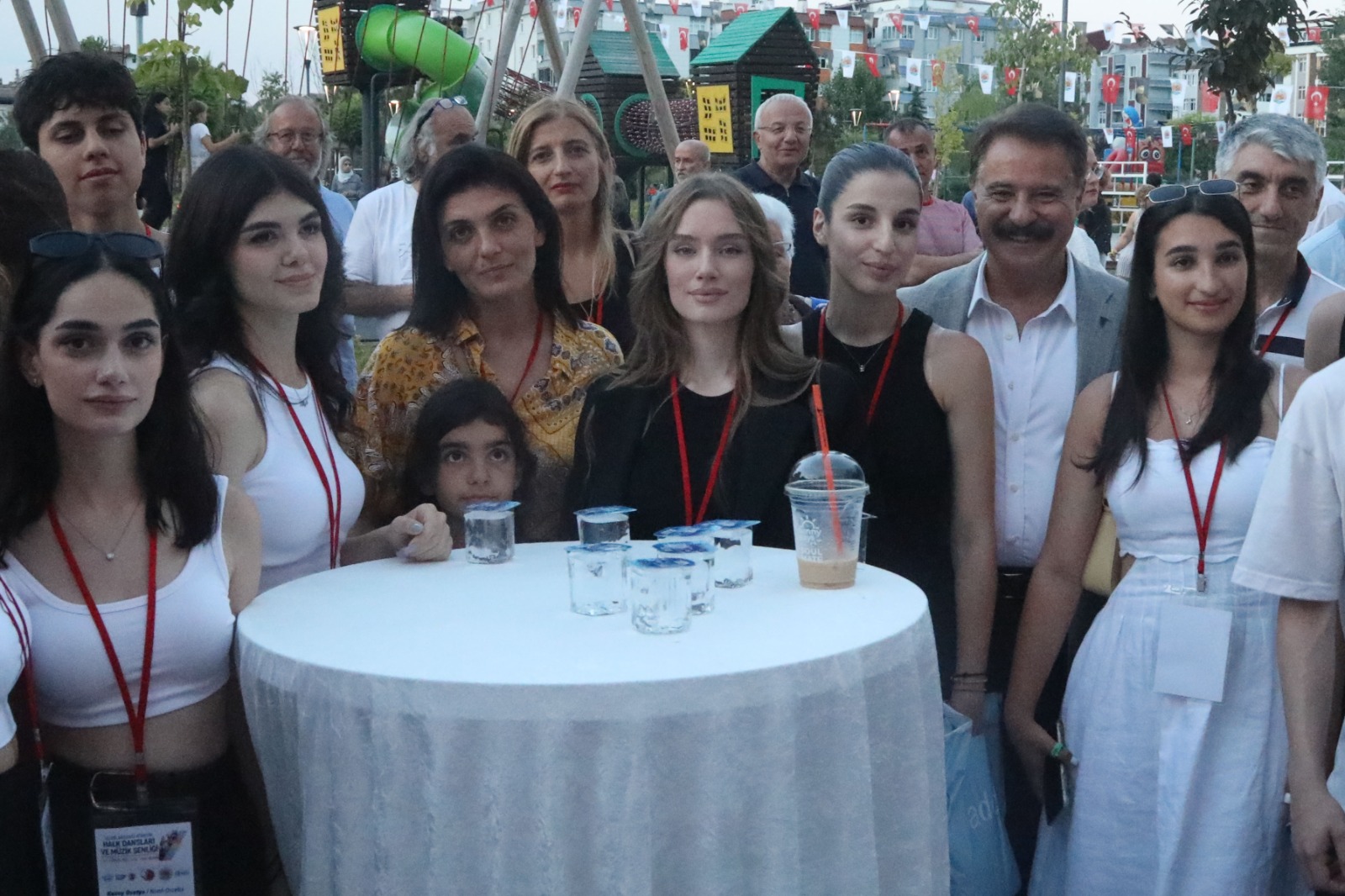 uluslararasi-atakum-halk-danslari-ve-muzik-festivaline-gorkemli-acilis-1.jpeg