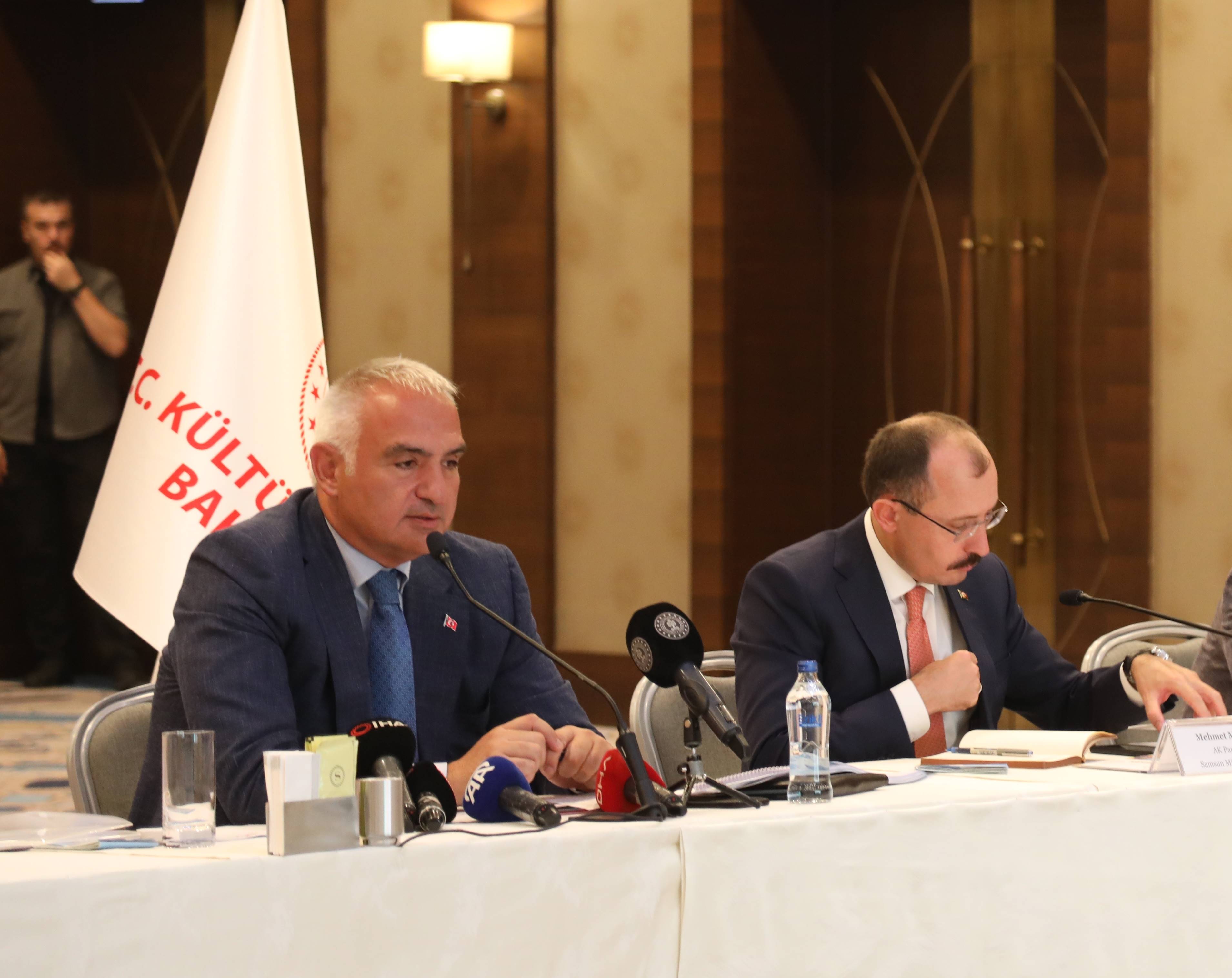 aa-20230907-32096770-32096768-kultur-ve-turizm-bakani-ersoy-turizm-paydaslari-toplantisinda-konustu.jpg