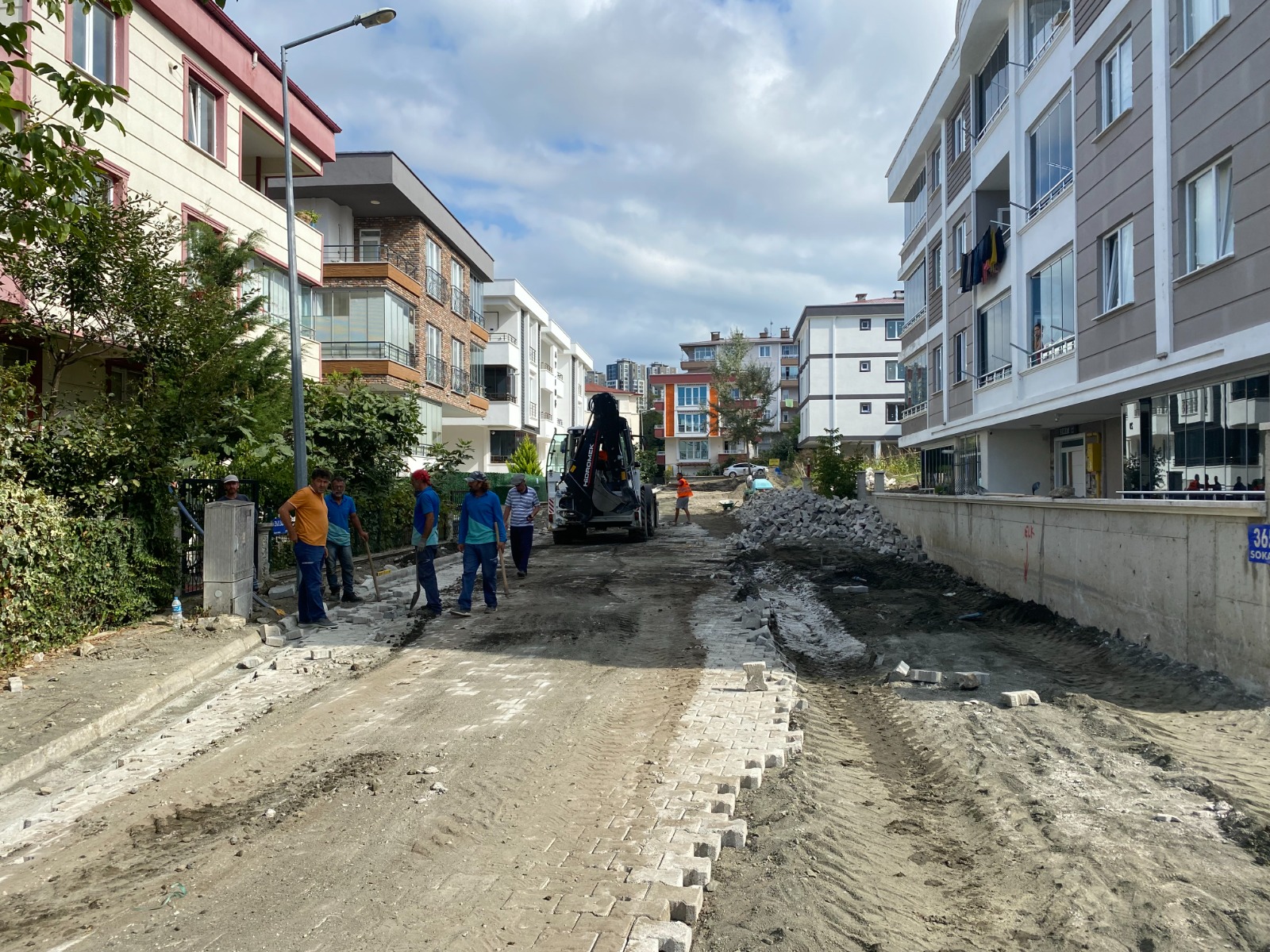 baskan-deveciden-muhtarlarla-yerinde-inceleme-4.jpeg