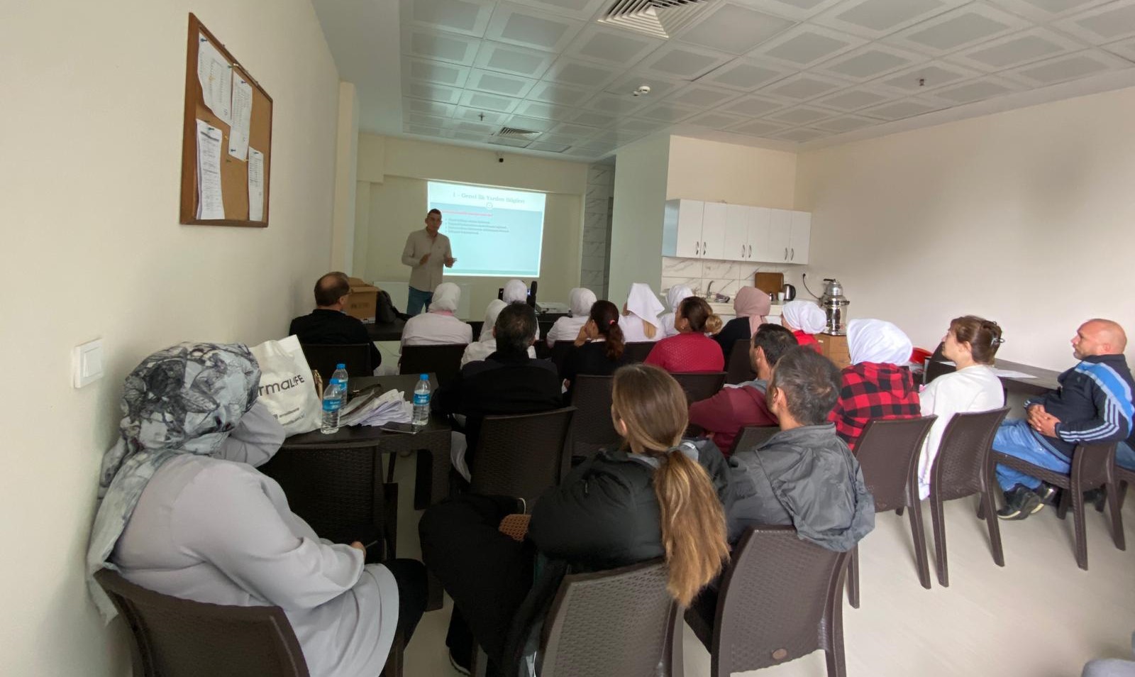 yasli-ve-engellilere-hizmet-veren-personele-ilk-yardim-egitimi-2.jpeg