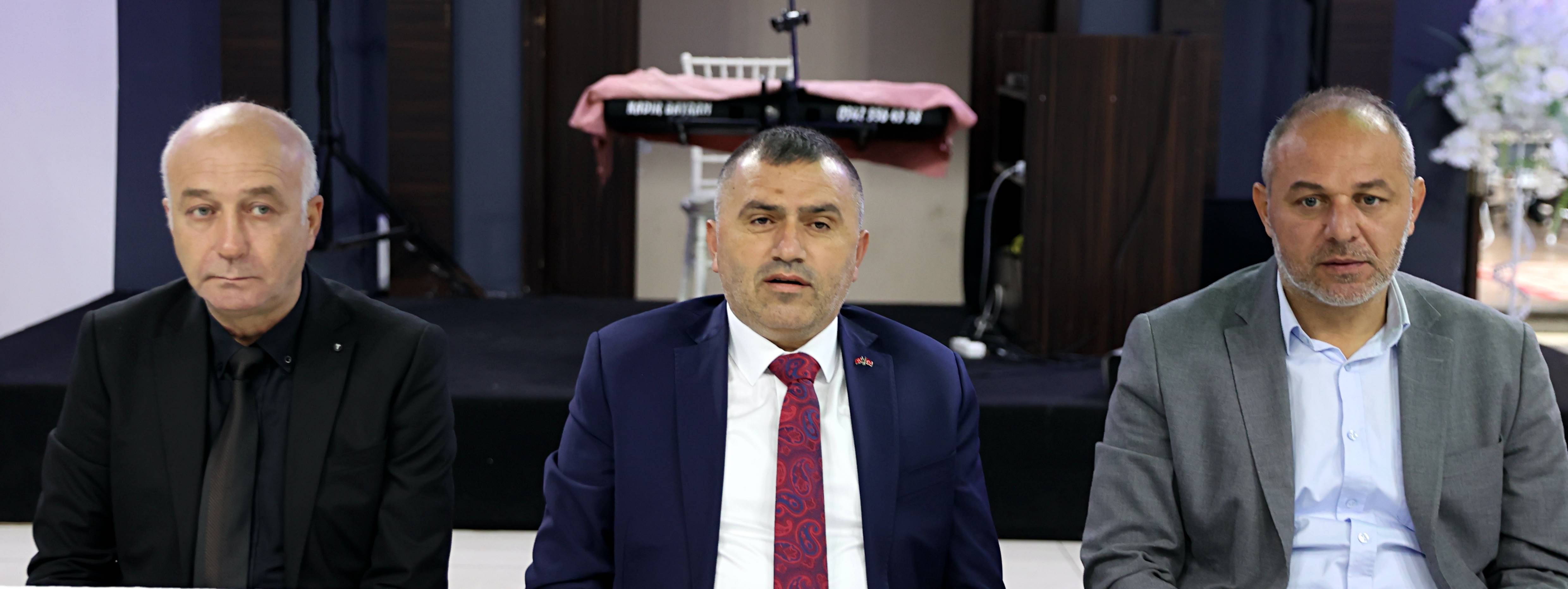 aa-20231012-32380942-32380940-mhp-samsun-il-baskani-mucur-basin-mensuplariyla-bir-araya-geldi.jpg
