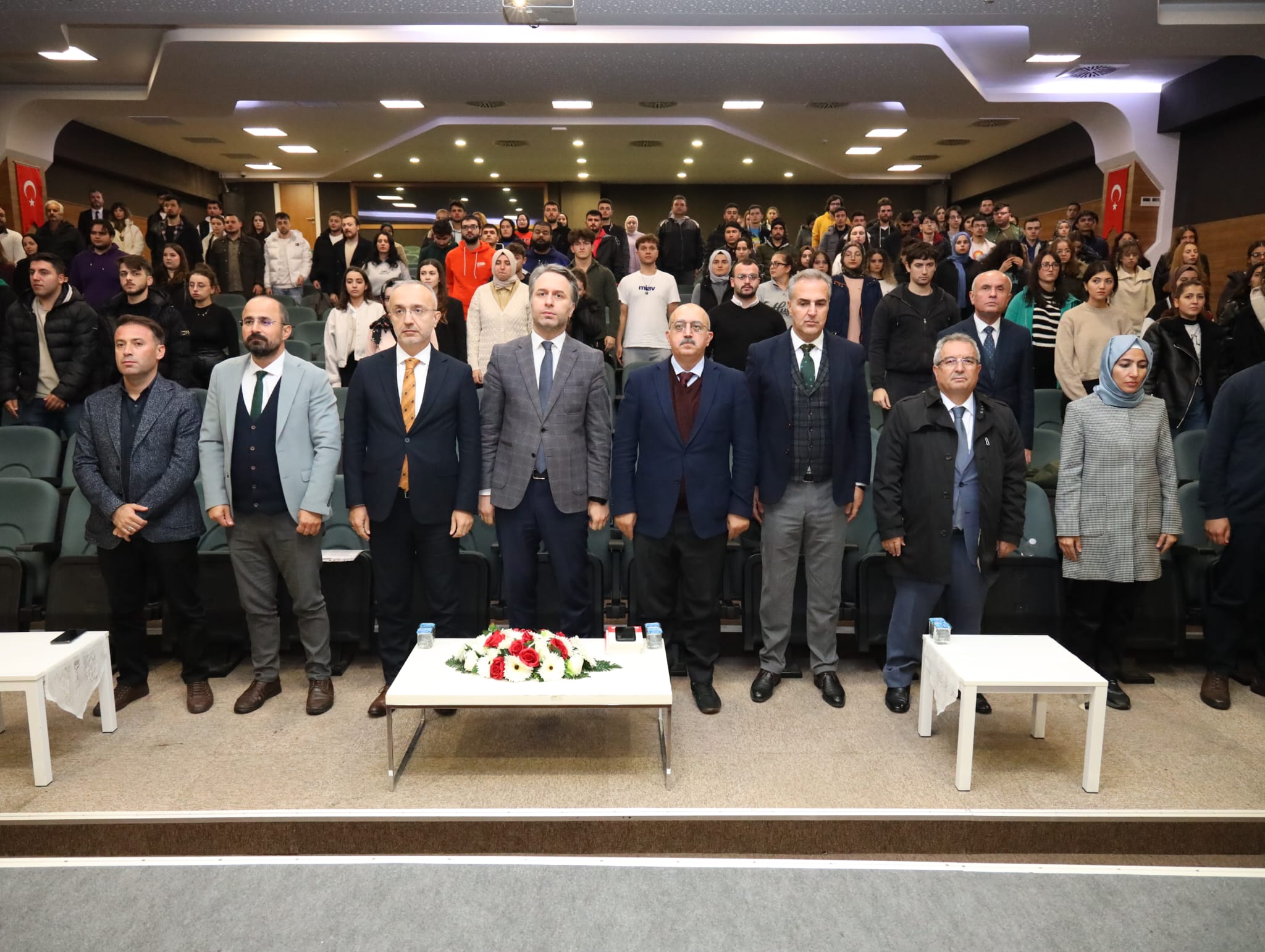 100-yil-konferansi-1.jpeg