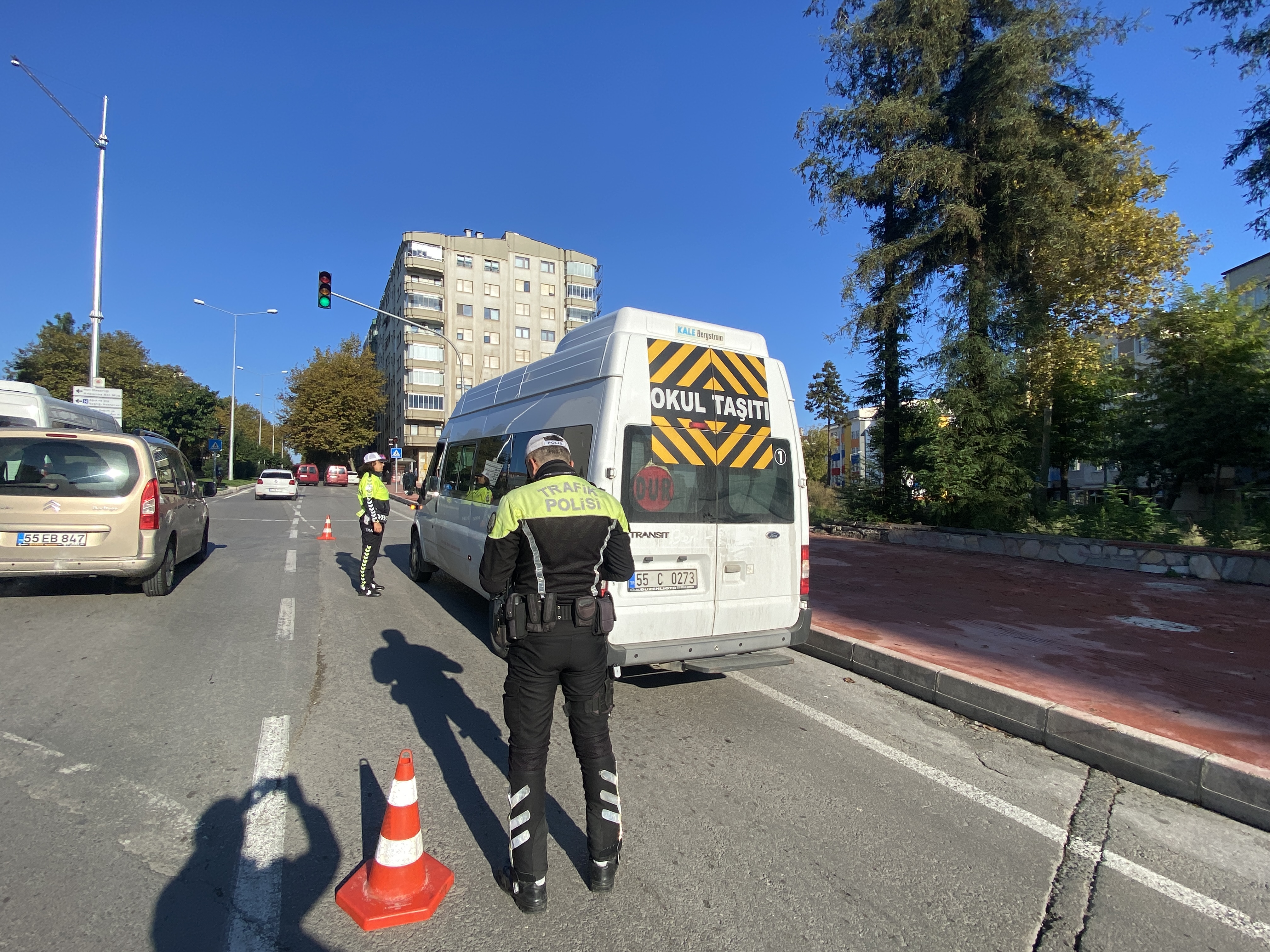 aa-20231020-32463711-32463710-samsunda-okul-servis-araclari-denetlendi.jpg