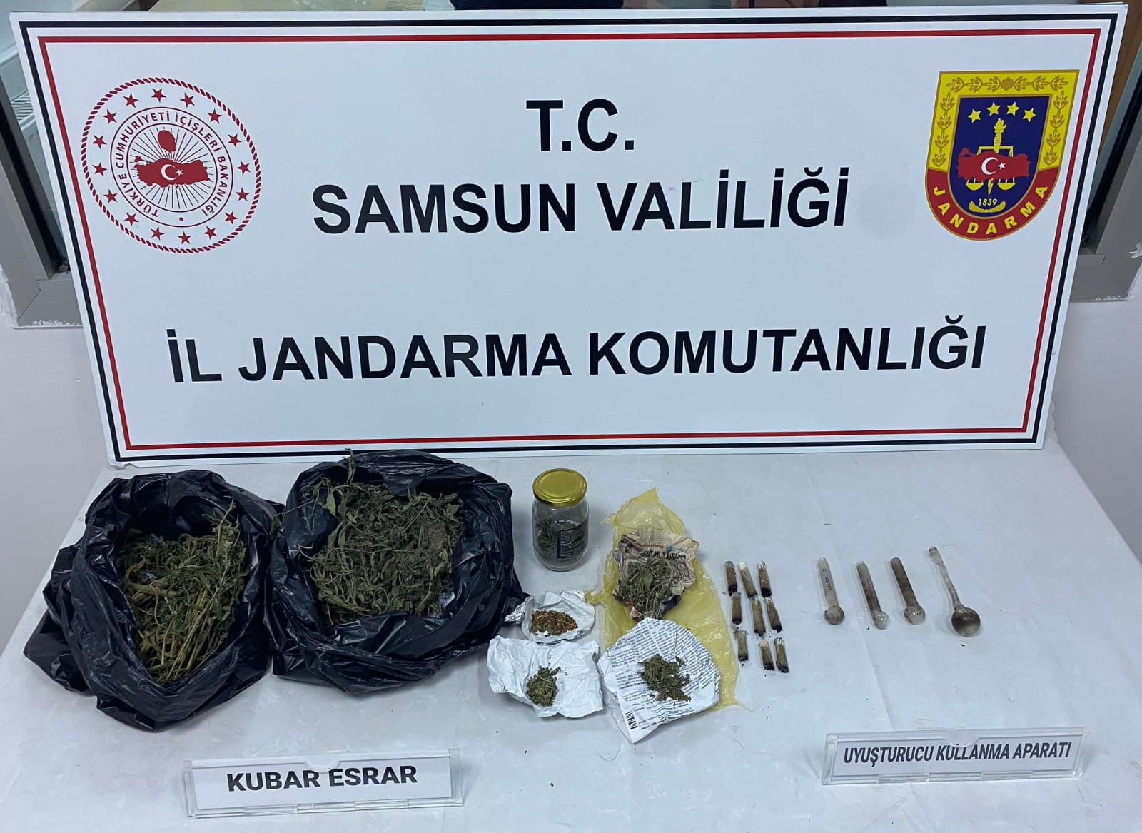 aa-20231212-33161865-33161864-samsunda-uyusturucu-operasyonunda-1-zanli-yakalandi.jpg