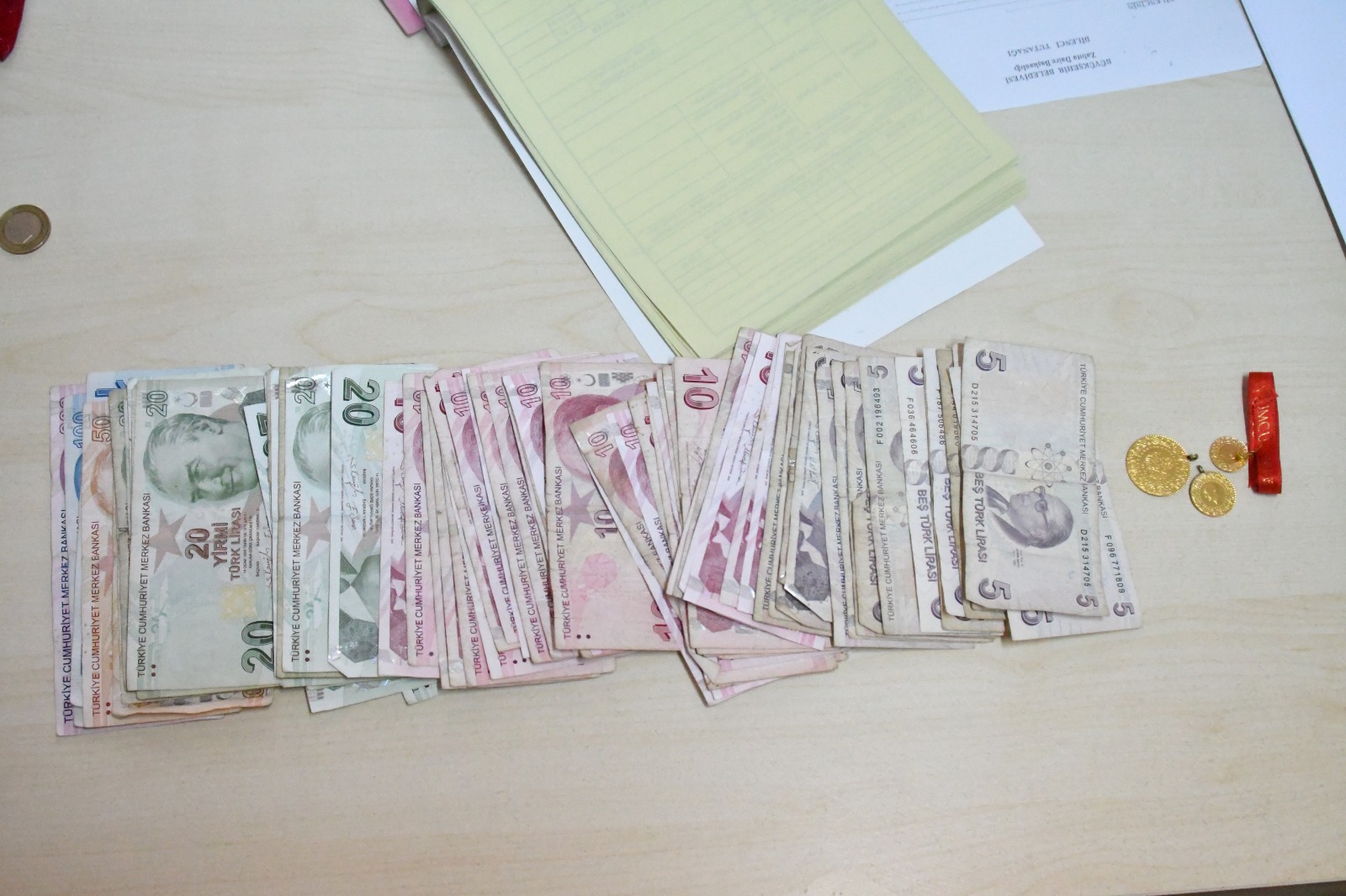 buyuksehir-zabita-ekipleri-dilencilere-goz-actirmiyor-3.jpeg