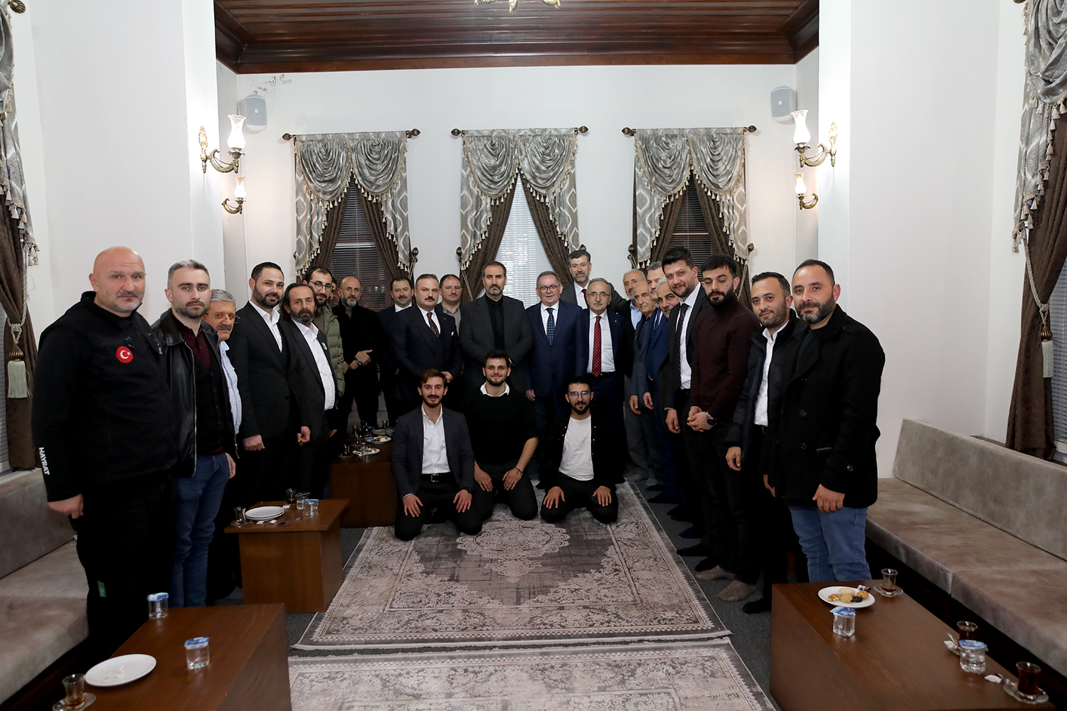 ak-parti-genel-baskan-yardimcisi-mustafa-sen-konuk-oldu-1.jpg