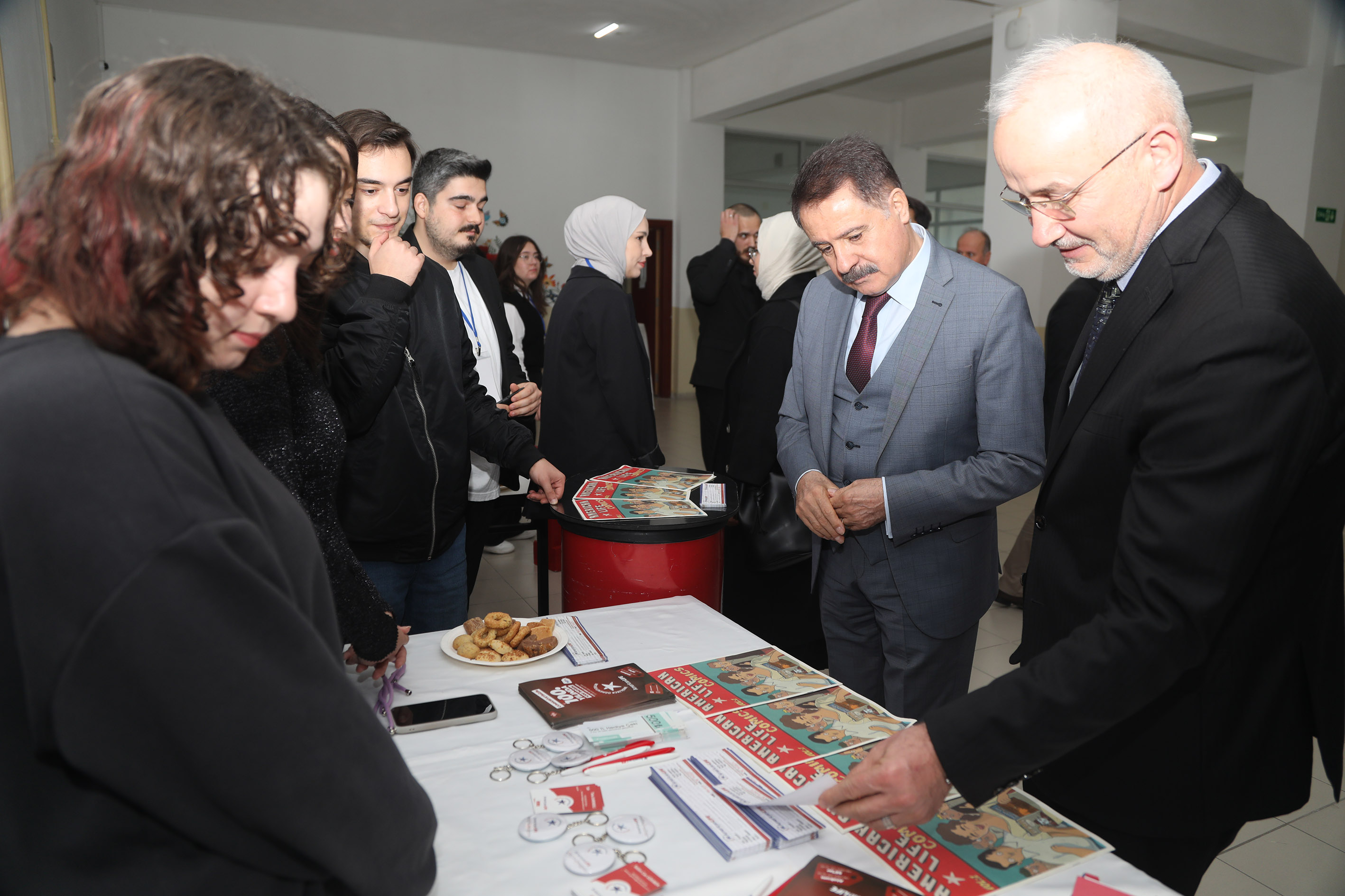 baskan-deveci-genclere-guveniyoruz-3.jpg
