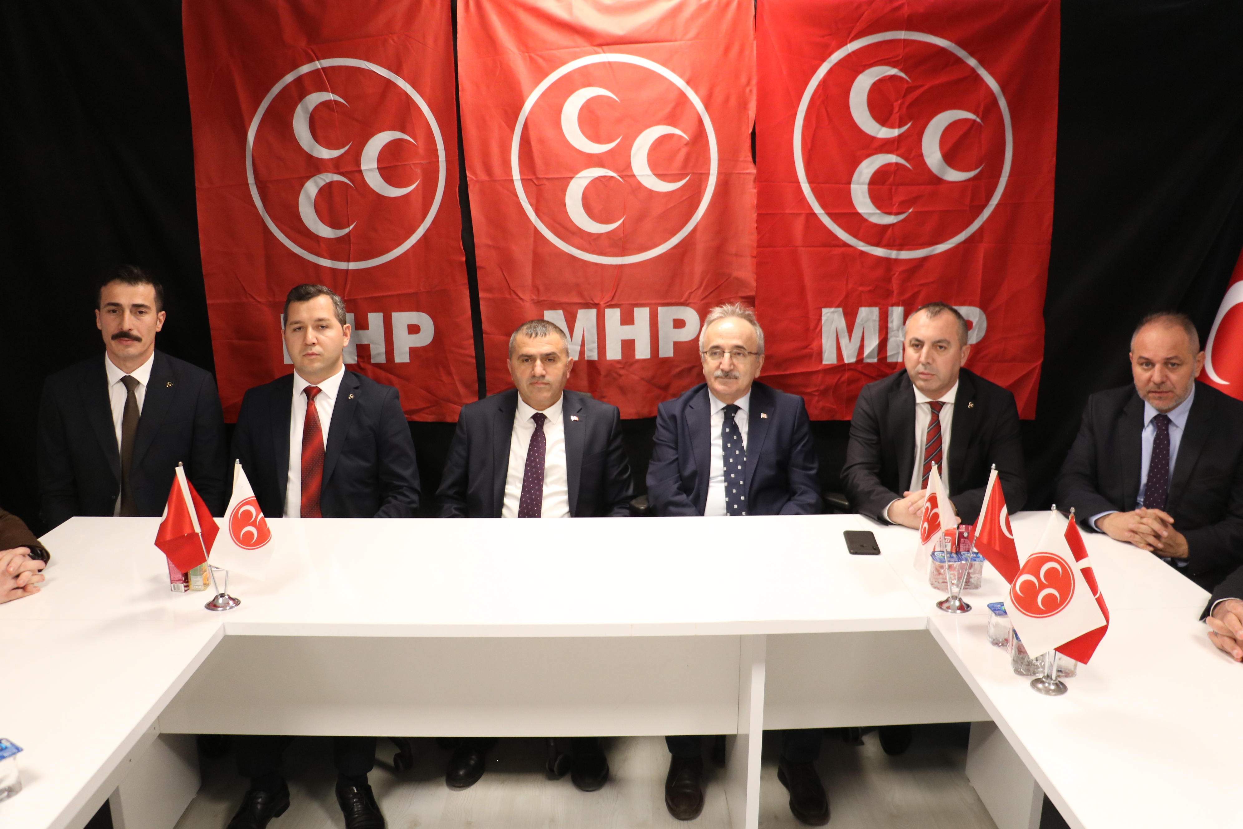 aa-20240112-33422759-33422757-mhp-samsundaki-ilce-belediye-baskan-adaylarini-tanitti.jpg