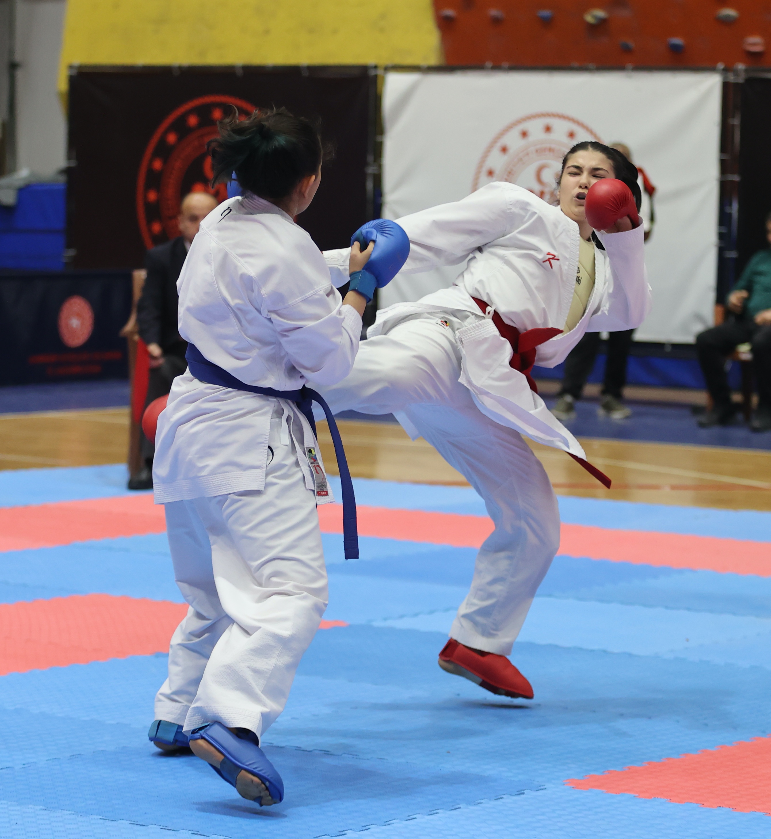 aa-20240310-33950634-33950625-okul-sporlari-karate-gencler-turkiye-birinciligi-samsunda-sona-erdi.jpg