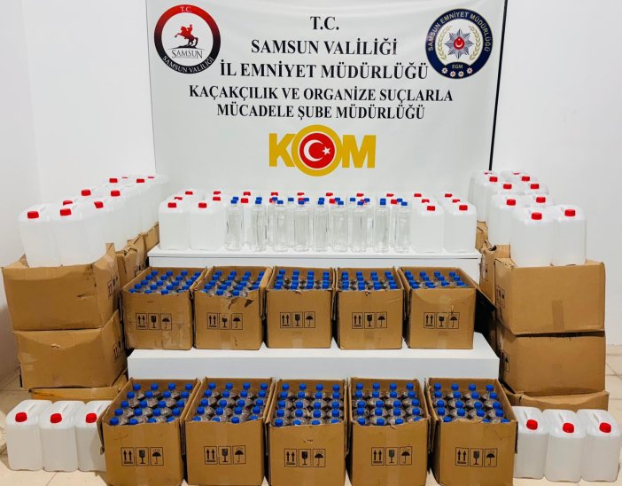 aa-20240809-35359781-35359780-samsunda-1-ton-etil-alkol-ele-gecirildi.jpg