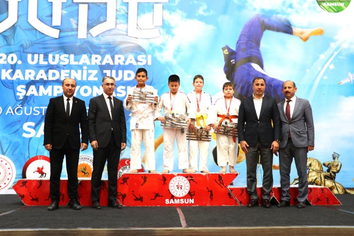 aa-20240830-35523238-35523237-20-karadeniz-judo-turnuvasi-samsunda-basladi.jpg