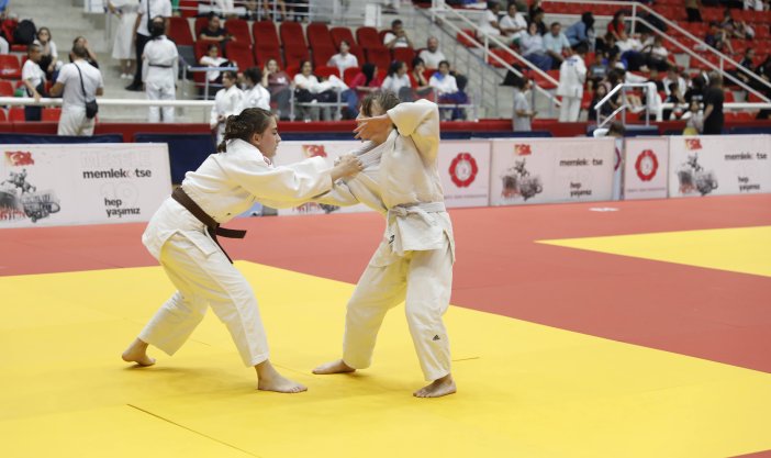 aa-20240901-35538624-35538619-20-karadeniz-judo-turnuvasi-sona-erdi.jpg