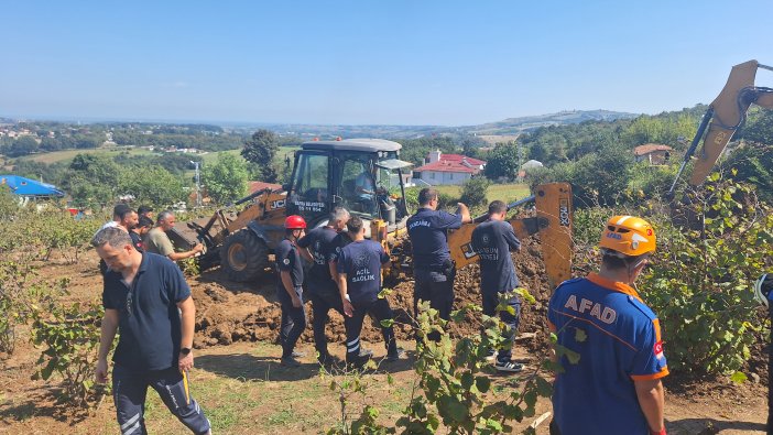 aa-20240910-35609153-35609148-samsunda-su-kuyusu-acma-calismasi-sirasinda-2-kisi-toprak-altinda-kaldi.jpg