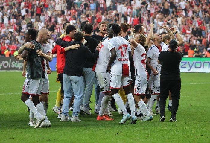 aa-20240928-35761837-35761835-yilport-samsunspor-goztepe.jpg