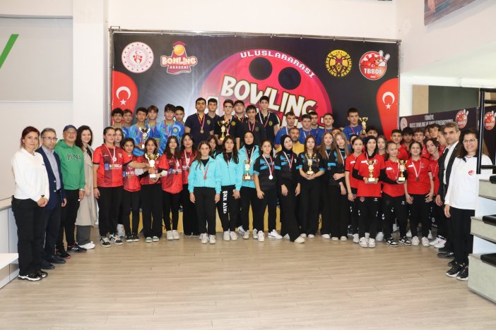 bowling-1.jpg