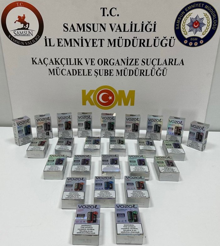 aa-20241226-36594057-36594055-samsunda-yilbasi-oncesi-denetiminde-25-gumruk-kacagi-elektronik-sigara-ele-gecirildi.jpg