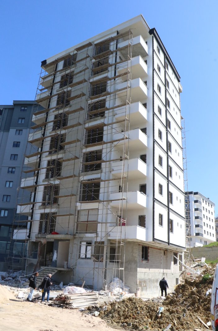 insaat-halindeki-binanin-2nci-katindan-693683-205452.jpg