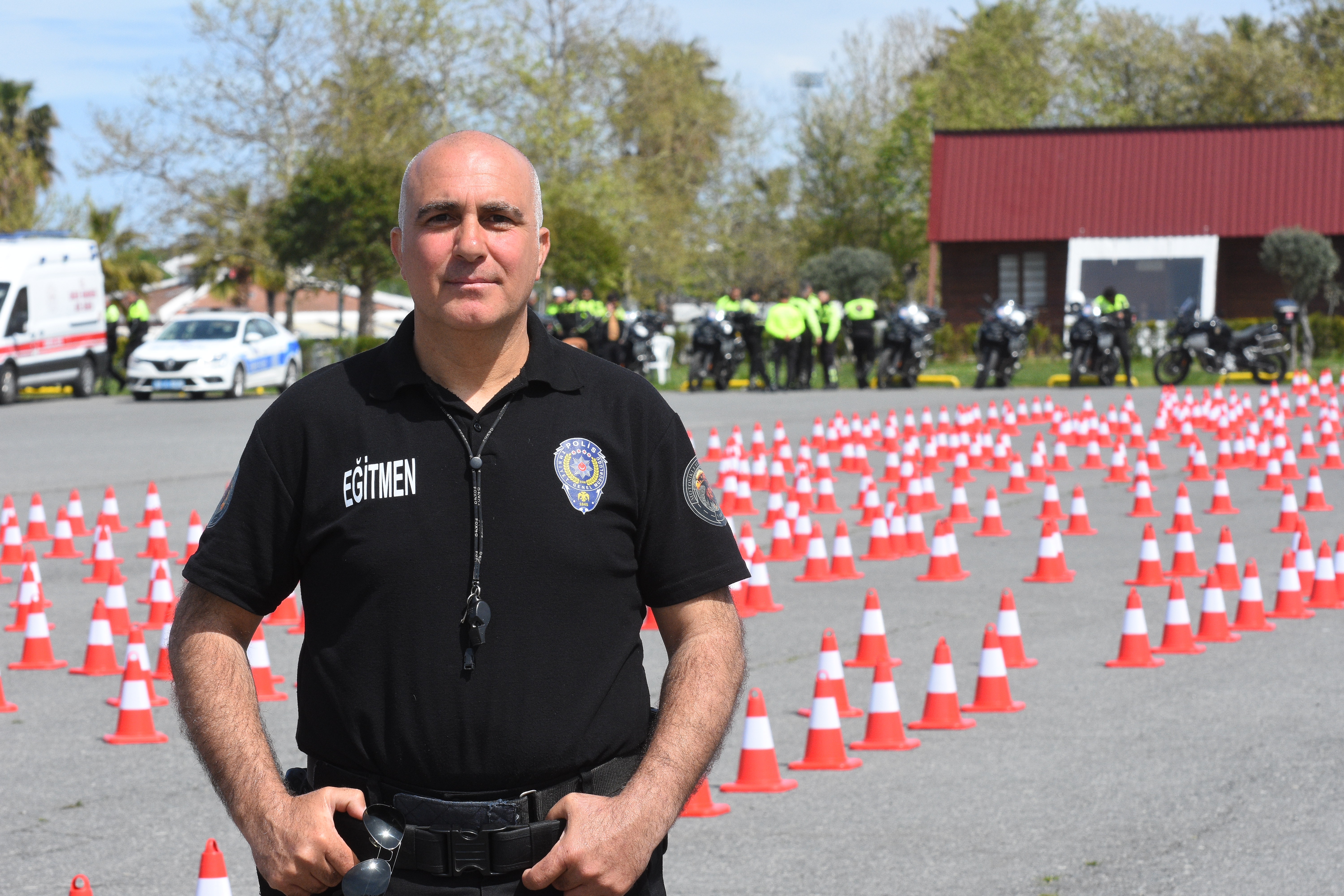 aa-20250505-37850244-37850229-emektar-motosikletli-trafik-polis-timi-egitmeni-meslektaslarina-tecrubelerini-aktariyor.jpg