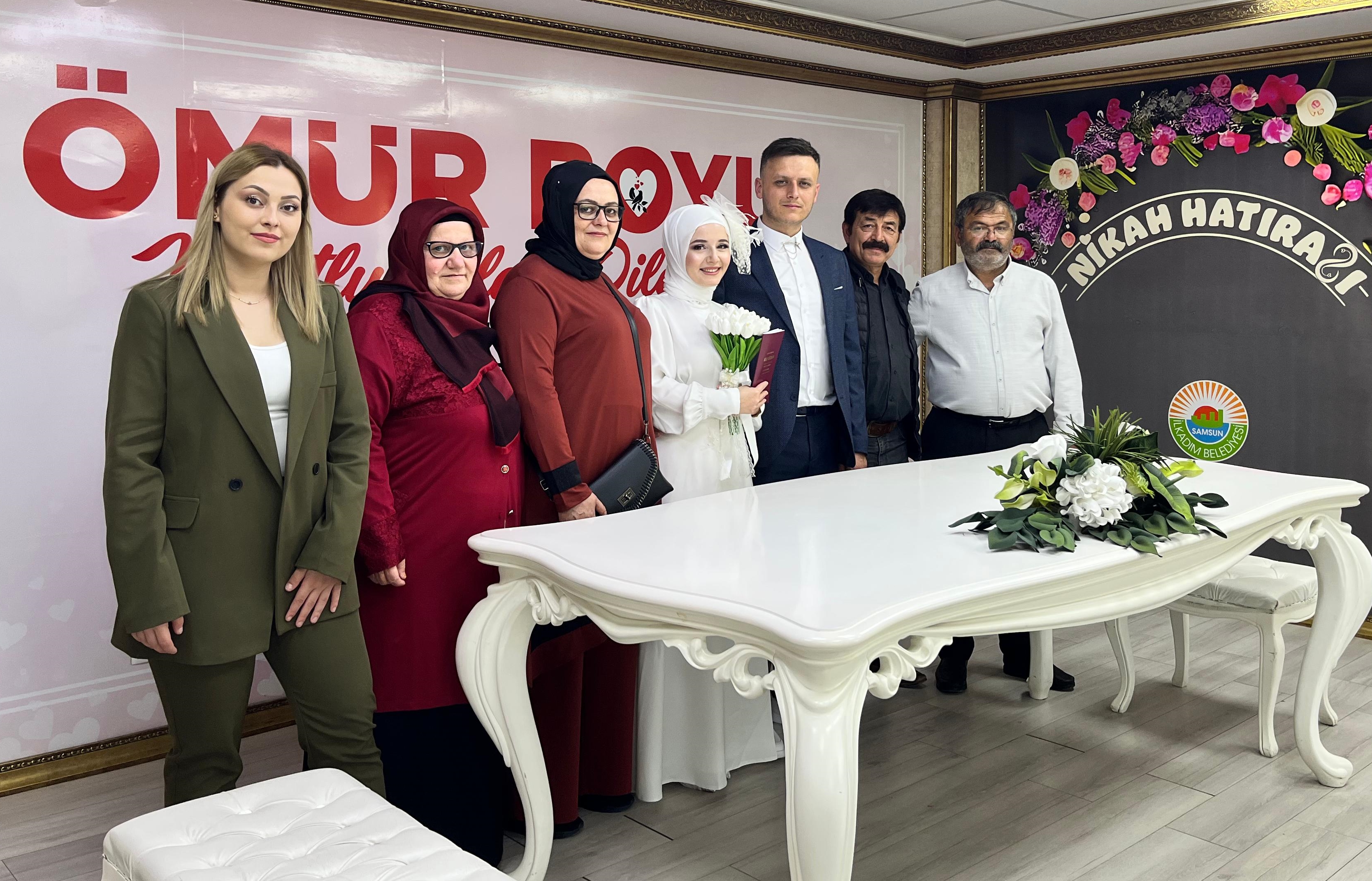 aa-20250505-37852892-37852891-samsunda-ozel-bir-tarihte-evlenmek-isteyen-ciftler-552025-yogunlugu-olusturdu.jpg