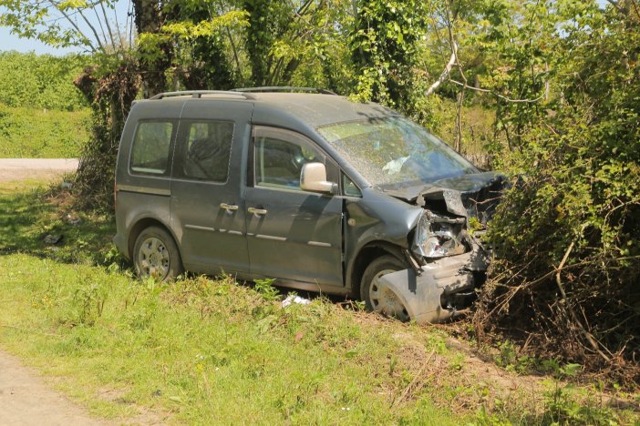 aa-20250506-37861077-37861075-samsunda-jandarma-aracina-carpan-hafif-ticari-aracin-surucusu-oldu.jpg