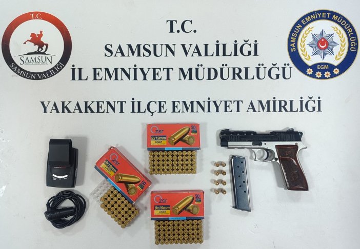 aa-20250506-37863889-37863888-yakakentte-ruhsatsiz-tabanca-ve-radar-tespit-cihazi-ele-gecirildi.jpg