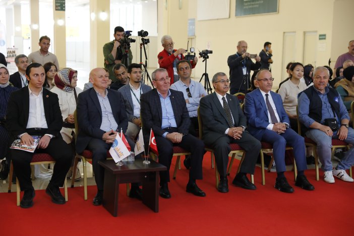 aa-20250507-37875963-37875960-samsun-karavan-fuari-ziyaretcilere-kapilarini-acti.jpg