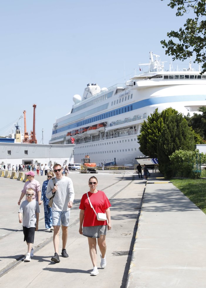 aa-20250508-37883562-37883557-astoria-grande-kruvaziyeri-samsuna-geldi.jpg