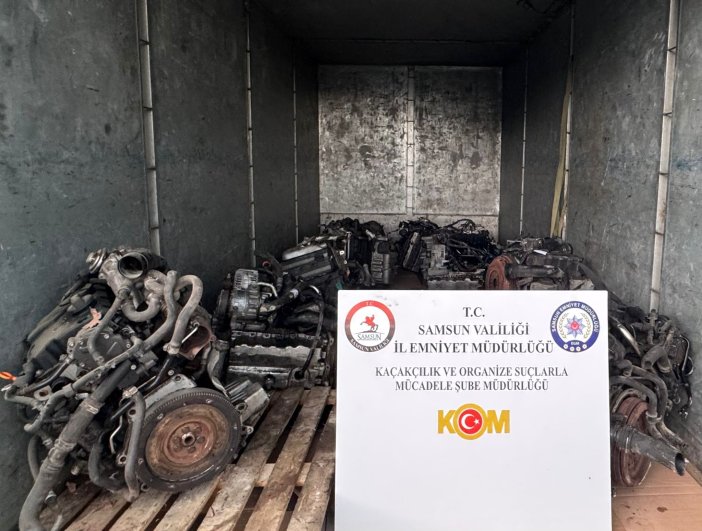 aa-20250509-37900262-37900261-samsunda-gumruk-kacagi-13-luks-otomobil-motoru-ele-gecirildi.jpg