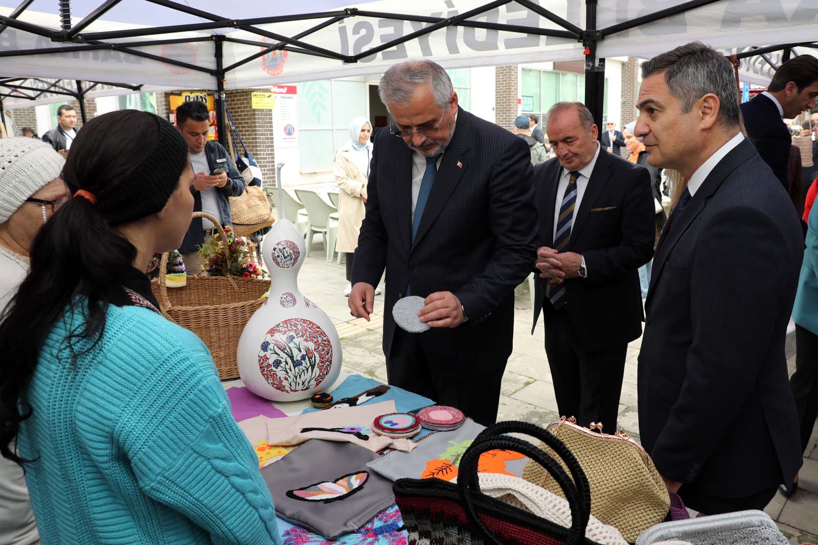 aa-20250512-37925362-37925356-bafrada-engelsiz-emekler-el-sanatlari-sergisi-acildi.jpg