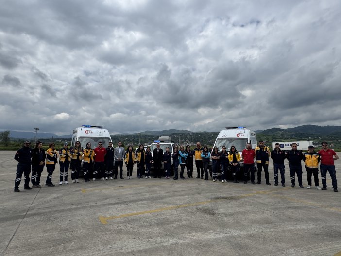 aa-20250514-37947819-37947818-kadin-saglikcilar-acil-durumlarda-ambulans-direksiyonuna-gecmek-icin-egitim-aldi.jpg