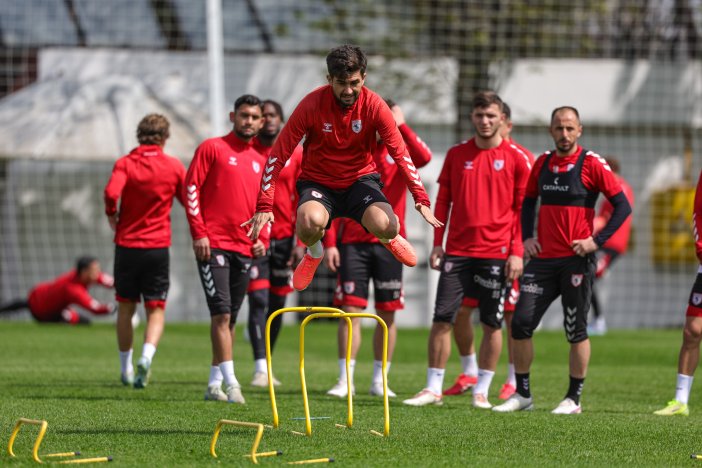 samsunspor-baskan-vekili-bilen-avrupa-k-711893-210662.jpg