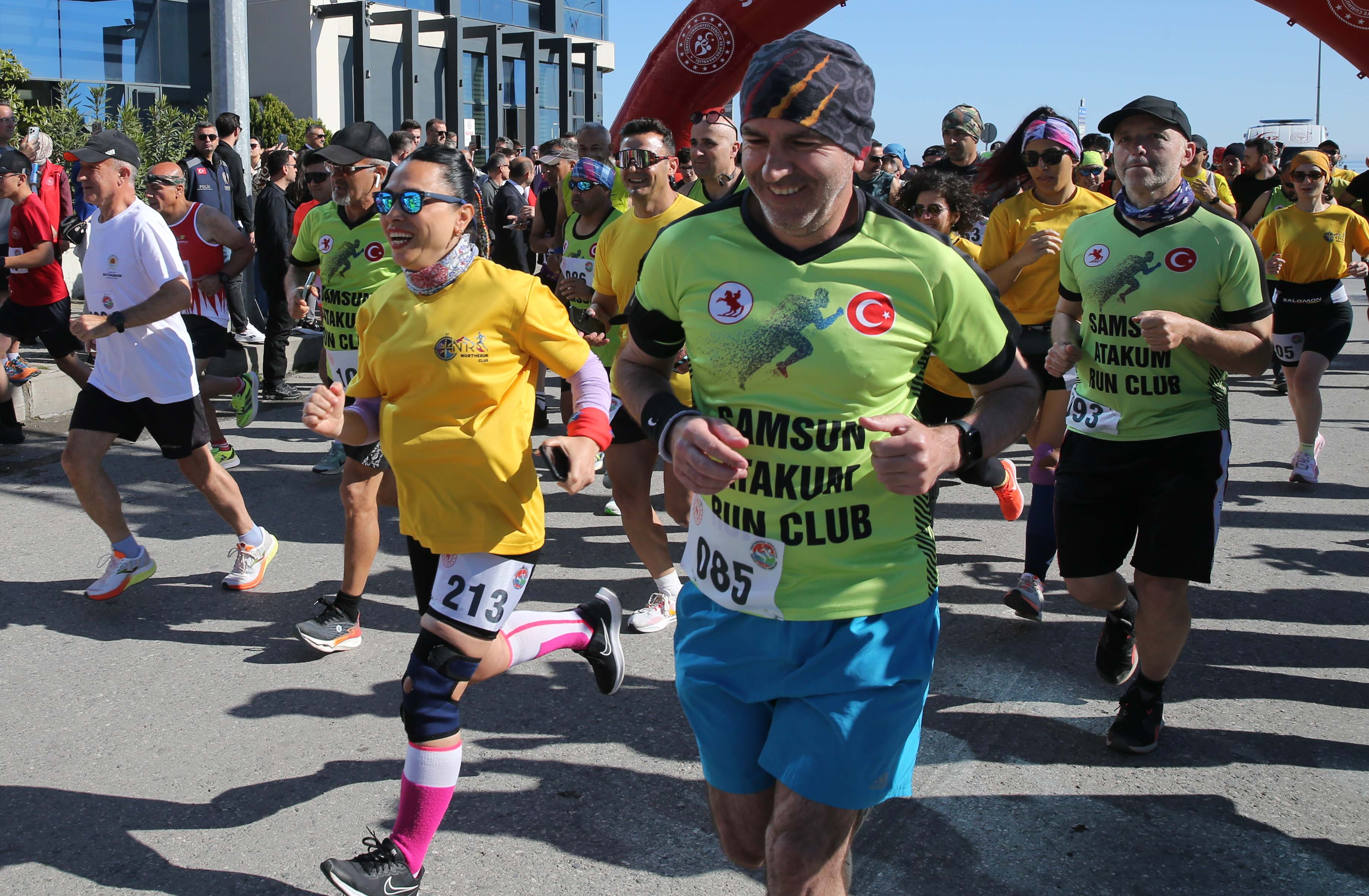 aa-20250519-38004811-38004807-samsunda-19-mayis-yari-maratonu-basladi.jpg