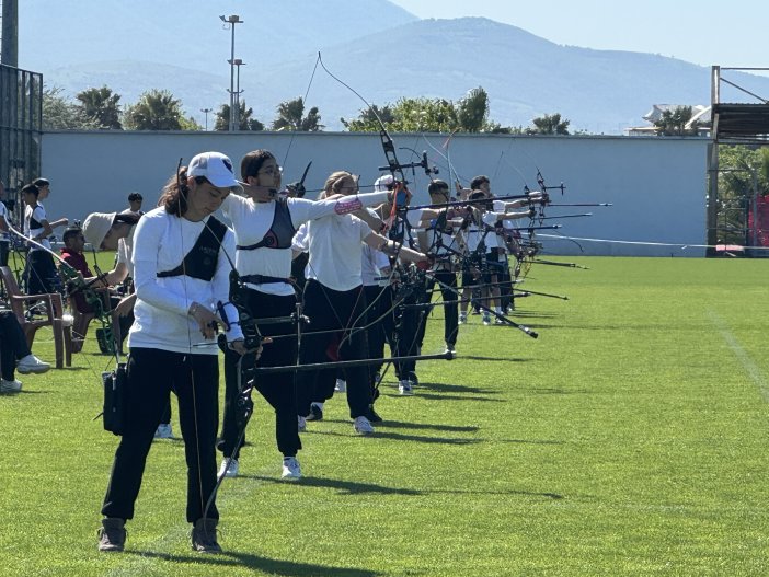 aa-20250521-38033692-38033686-okul-sporlari-turkiye-okculuk-sampiyonasi-samsunda-basladi.jpg