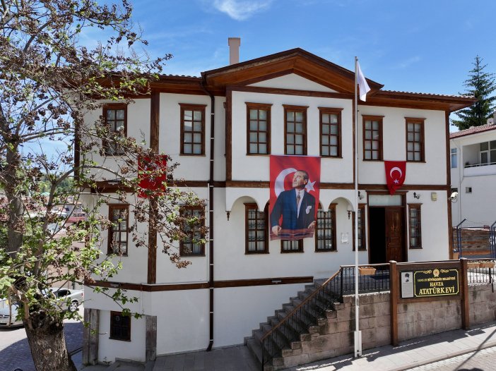 aa-20250524-38063213-38063204-milli-mucadelenin-ilk-karargahi-ataturk-evini-1-yilda-40-bin-kisi-ziyaret-etti.jpg