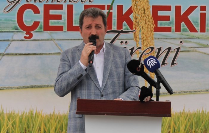 aa-20250526-38089484-38089483-bafra-ovasinda-celtik-ekimi-basladi.jpg