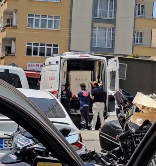 ambulansa-dolap-yuklediler-o-anlar-kame-755815-223077.jpg