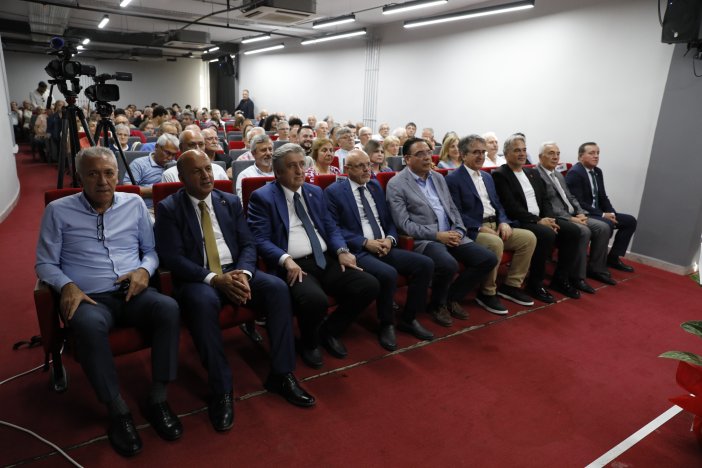 aa-20250619-38330275-38330270-chp-genel-baskan-yardimcilari-karatepe-ve-bagcioglu-ekonomi-ve-guvenlik-politikalari-paneline-katildi.jpg
