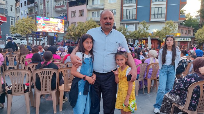 aa-20250620-38340931-38340927-salipazarinda-cocuklara-acik-hava-sinema-etkinligi-duzenlendi.jpg